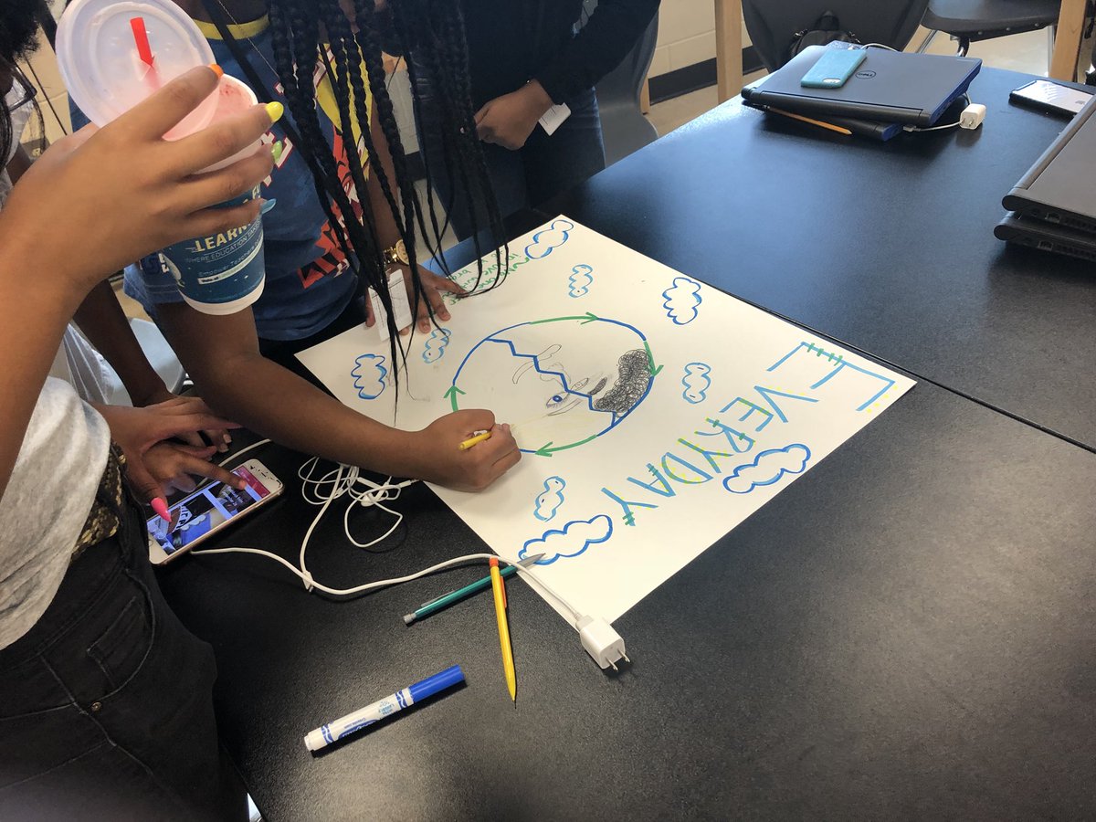 DrBrandonRoss's tweet photo. Students are making alternate book covers for the book “Everyday.” The main character changes demographics everyday (gender, personality, looks, ethnicity, race, etc.) #RVReads18 https://t.co/ADM0k91TJf