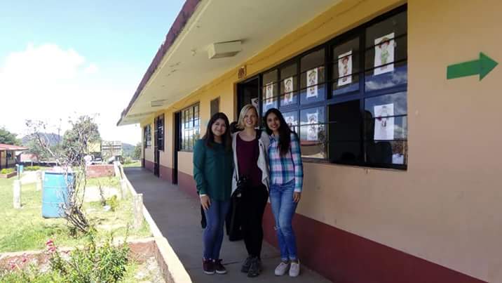 Ymelineth's tweet photo. Visita de Janina Ahrendt de Alemania a Comotepec para la implementación de talleres en temas del cuidado del Agua .
#Alemania #Mexico #SOSAPAZ https://t.co/vu945OvwRM
