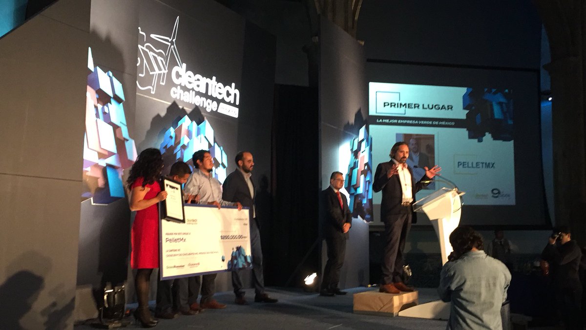 MexicoPellet's tweet photo. Muy honrados por haber recibido el día de ayer el primer lugar del CleanTech Challenge. Gracias a @CleantechMX por la oportunidad y a @GreenMomentum por la extraordinaria organización #YoSoyCleantech Gracias a todos los proyectos geniales que participaron en este gran concurso https://t.co/ESU0bh9ecU