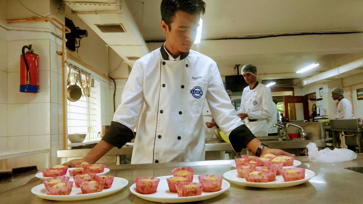 Aveejit2's tweet photo. @IIHMHOTELSCHOOL
#IIHMBANGLORE https://t.co/GVmN7EvKcs
