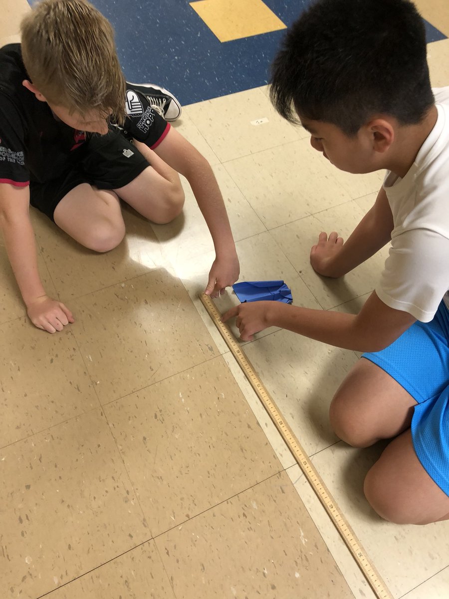 sarahestafford's tweet photo. Paper airplane test day!βοΈ@WilsonsCreekInt @SPSLearning #scientificmethod #ivdv #testablequestion #hypothesis #measuring #datatable https://t.co/xvI9uPHmFr