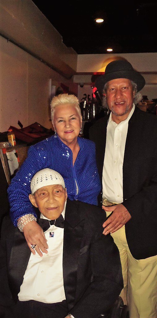 \"HAPPY HAPPY BIRTHDAY GARY BARTZ!!!\"    ~
Wishing you every blessing my friend. 
<3, 