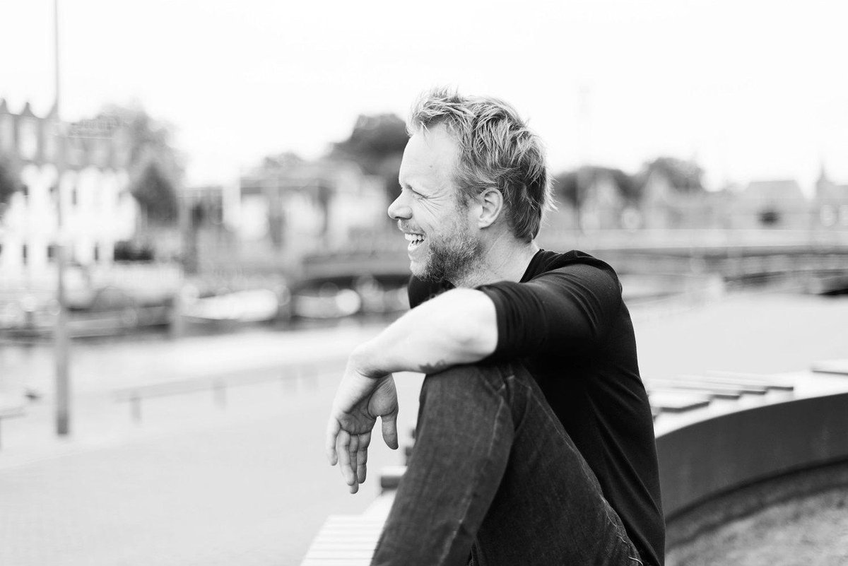 NS favourites vroeg rapper Diggy Dex naar zijn favoriete plekjes in Amersfoort. Diggy Dex: "DLC is perfect voor de zondagmiddag met vrienden en familie!" Wat hij zo leuk vindt aan het DLC Restaurant? ow.ly/MjqZ30lWKHM