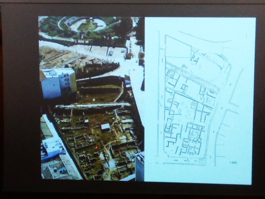 "Un solar facilito" - Rafael Moneo. Parece un enunciado de proyectos diabólico digno de <a href="/profearq/">Profesor de proyecto</a>