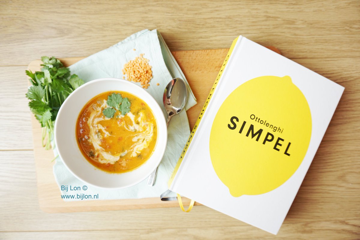 Nu online! Een heerlijk recept uit het nieuwe boek #Simpel van Yotam Ottolenghi. Ga snel naar bijlon.nl <a href="/FontaineBoeken/">Fontaine Uitgevers</a> <a href="/ottolenghi/">Ottolenghi</a>