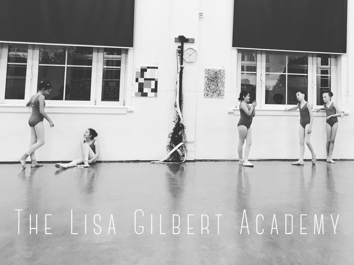 LGA_Ballet's tweet photo. Ready for another evening full of dance classes at Lawdale School in Bethnal Green. #thelisagilbertacademy #eastlondon #danceschool #bethnalgreen #bow #workhardwednesday https://t.co/Fe4eD6JcsT