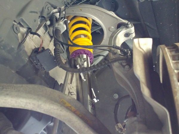 ASSIST_USSY's tweet photo. KW Veision3を『F13-650i』に装着♪アッパーマウントゴムを交換したんで少し馴染んでからアライメント調整します！！！#BMW #ASSIST #LAPTORR #F13 #650i #KW #Version3 #カーヴェー #車高調 #ローダウン #JB4 #bootmod3 #bm3 #NITRON #ナイトロン #カーヴェー #ヴァージョンスリー https://t.co/m1rPjeb45M