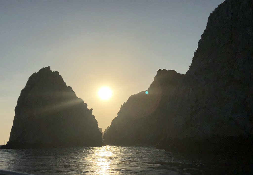 gamraes's tweet photo. #Sunset cruise on the Pacific Ocean.  #notbadforaTuesday #thearch #cabo https://t.co/hIM5fmNJuu