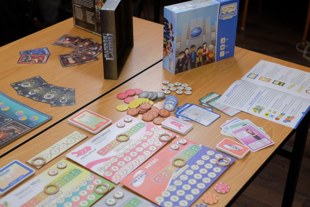 BoardGameID's tweet photo. Profil 24 Board Game Indonesia yang Siap Dipamerkan di Jerman [Bagian 7] @HompimpaGames @spieltageessen #coralisentertainment #Stockastic #MathCat #apibgi #bekraf #archipelageek #indonesiaselect #spiel2018 #spiel18- https://t.co/If854CySdV https://t.co/o3wTNxrQOs