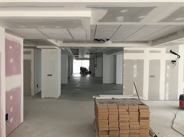 navarropintores's tweet photo. #pintura de nuevas oficinas en el centro de #valencia
Colaboración con #grupoAssista
#interior #interiordesign #design #interiorismo #interiorista #deco #decoracion #decorationideas #devoration #paint #paintings #painter #pintor #pladur #reforma #obra … https://t.co/jzDrfmLcab https://t.co/ny6pbUQh13