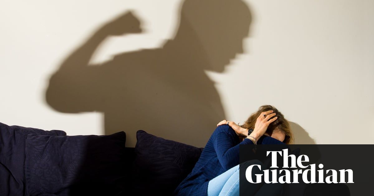 Relate_charity's tweet photo. Great piece in @Guardian about #domestic #violence prevention work with men featuring the amazing work done by @RelateCymru's #Choose2Change programme #abuse https://t.co/j2285y8rUc https://t.co/VpOmSqKAzC