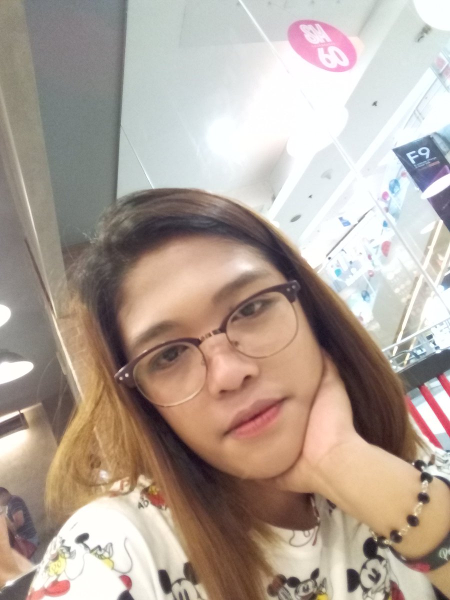 MGepulla's tweet photo. I'm getting used ing.ani akong posing hahahaha #notsad #nothappy #butblessed 😇🙏🙏 https://t.co/f9D6x6LLk3