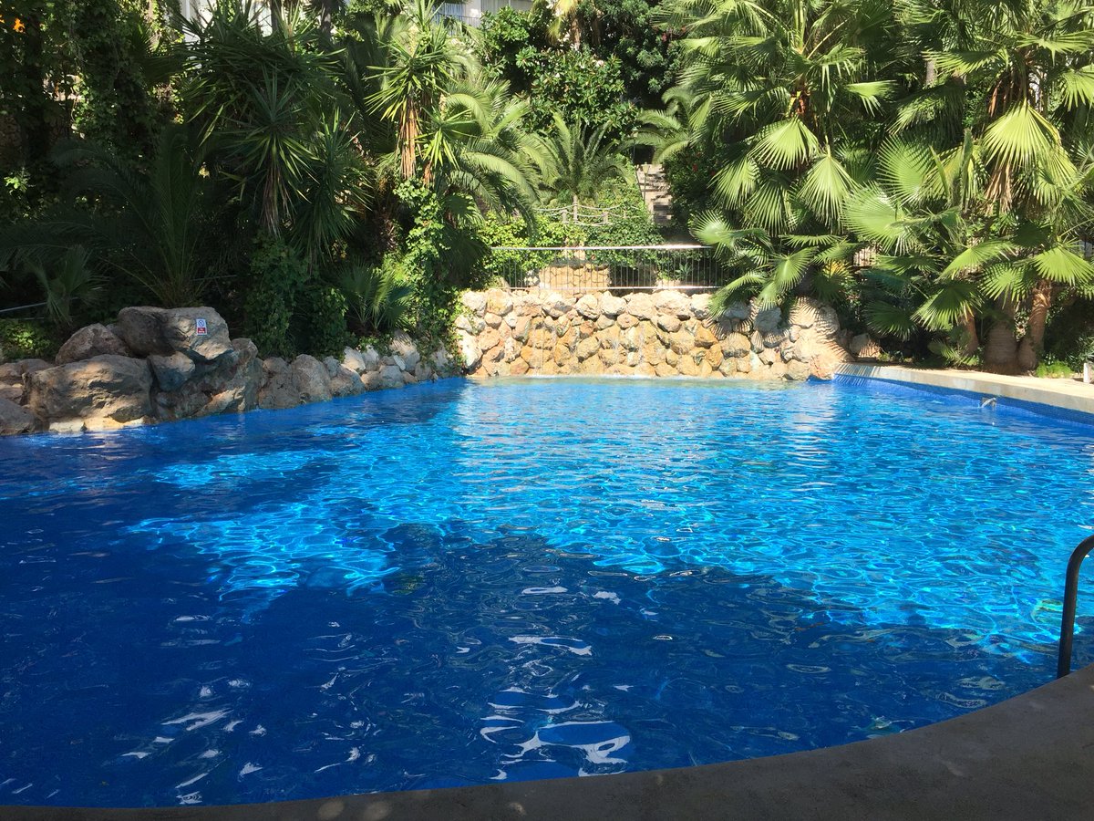 oldworldtravel's tweet photo. Beautiful Hotel Bon Sol where Errol Flynn stayed in the 50’s. @SilverTravelAd @SteevNewman @catidball @YourHolidayTV @ClassicHols @YourHolidayMag @TravWriters @#hotelbonsol @mallorcatourist https://t.co/FjPbXDKv8P