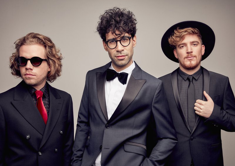 Saisonauftakt in #Samnaun mit der Schweizer #Band #Pegasus - bitte diesen Termin vormerken: 24. November 2018 um 18:00 Uhr🎸🥁🎚️
Unterkünfte: smart-hotel.ch / wellnesshotelpost.ch