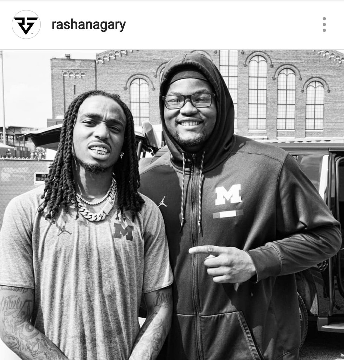 RashanAGary's tweet photo. Dope music and football greatness, go hand in hand!
#Quavo #DesmondHoward #Heisman #Beats #Michigan #GoBlue3 #RahGary https://t.co/9pFXAqIDYZ