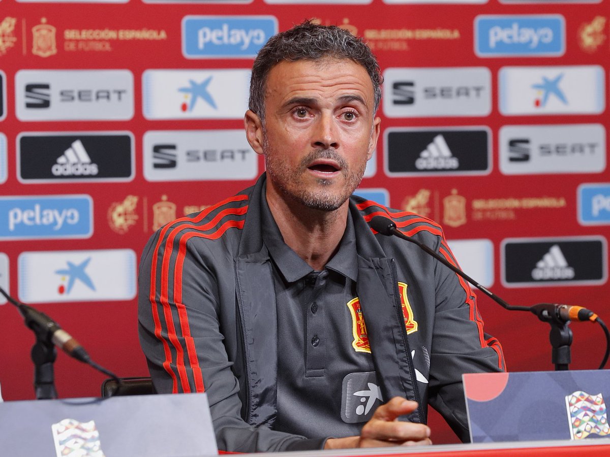 SEFutbol's tweet photo. ⚠ OFICIAL | La lista de @LUISENRIQUE21 para los partidos ante Gales e Inglaterra, el próximo 4 de octubre

#UnaNuevaIlusión 

🔗 https://t.co/X8TFxMdXi7 https://t.co/Aj6OhOqOvH