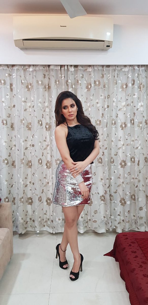 khandurishweta's tweet photo. All jazzy at the launch of #AngreziPatiyalaa- Kitchen & Bar !!
PR & events - @piicturenkraft @parulchawla9
#LaunchDiaries #EventDiaries #Restaurantlaunch #Bollywood #glamour #ShwetaKhanduri https://t.co/pQPX9rvoJU