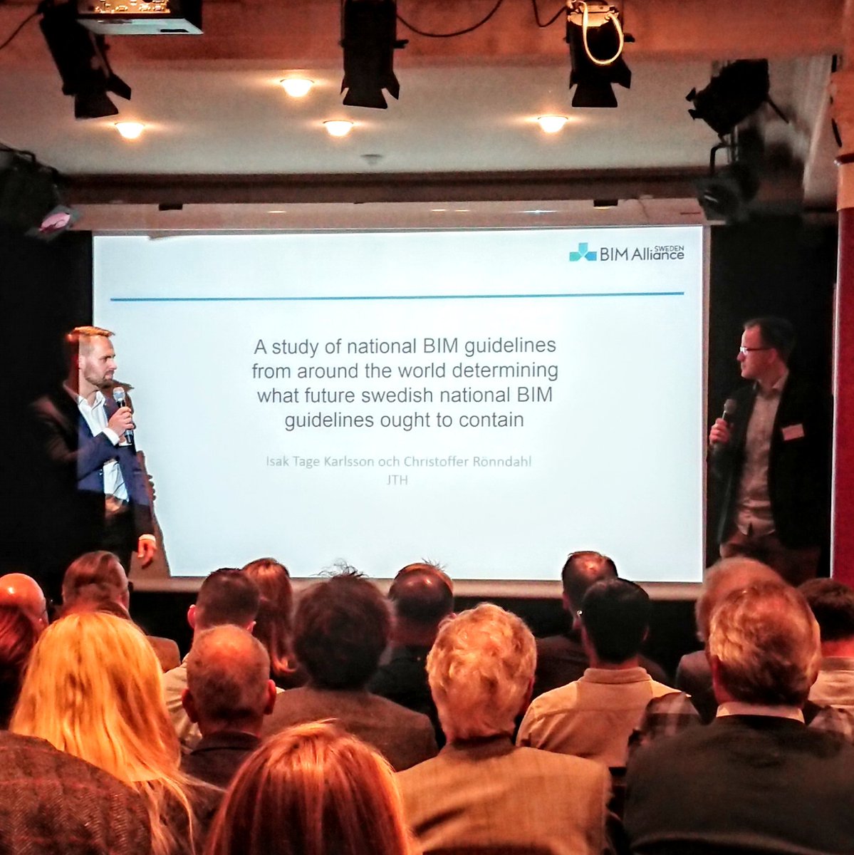 jth_bygg's tweet photo. Temadag #BIMalliance på Nalen i Stockholm. 2 av 3 utvalda examensarbeten kommer från @JonkopingUni och #JTH. Bra jobbat alla inblandade! https://t.co/5z9ZNnkufB
