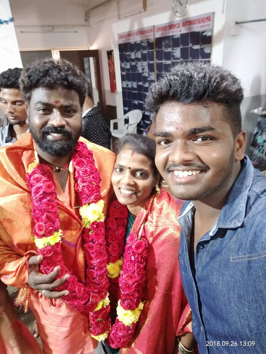krish_ebi's tweet photo. #��ன்று திருமணநாள் காணும் என் உயிர் அண்ணனுக்கும் அண்ணிக்கும் #காஞ்சி மாவட்ட குன்றத்தூர் நகர இளைஞரணி தலைமை சார்பாக இனிய திருமணநாள் நல் வாழ்த்துக்கள் 💐 @@EcrPSaravanan @knlvinothkumar @EcrRavi @ssr_suman @jillamani22 https://t.co/MdluMUU8eg