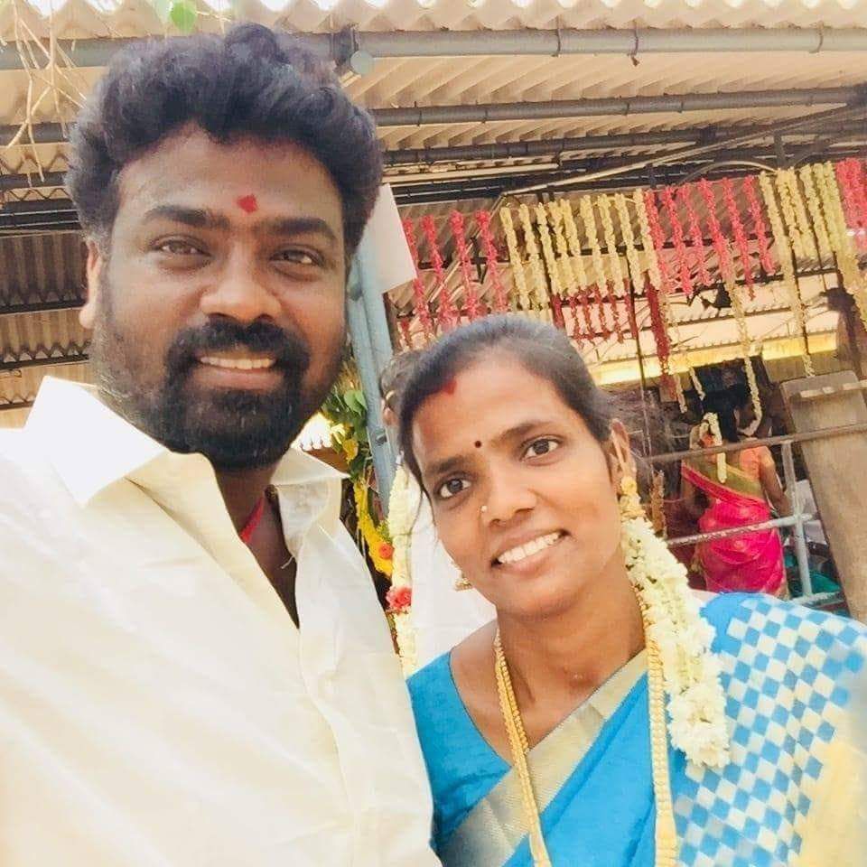 krish_ebi's tweet photo. #இன்று திருமணநாள் காணும் என் உயிர் அண்ணனுக்கும் அண்ணிக்கும் #காஞ்சி மாவட்ட குன்றத்தூர் நகர இளைஞரணி தலைமை சார்பாக இனிய திருமணநாள் நல் வாழ்த்துக்கள் 💐 @@EcrPSaravanan @knlvinothkumar @EcrRavi https://t.co/q70CThDD6l