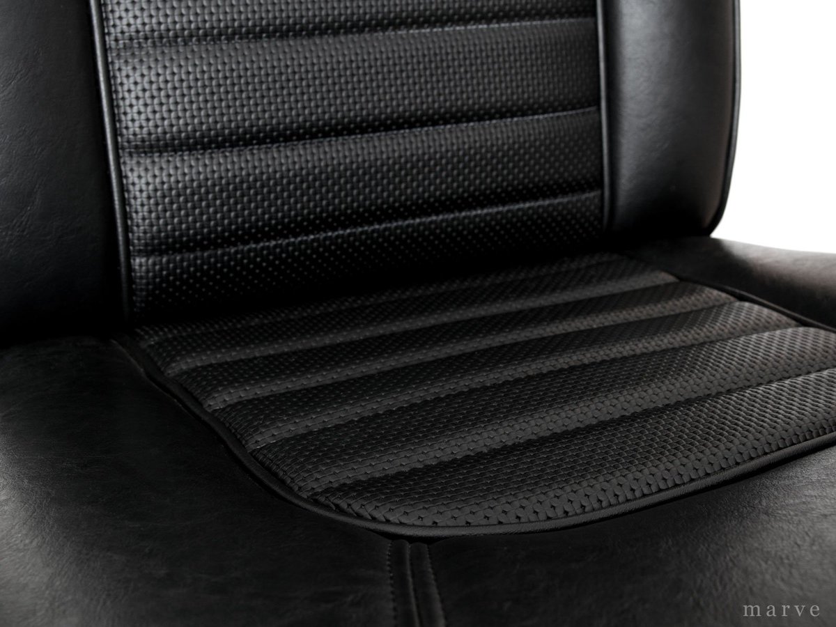 Marve マーヴェ 往年の名車 ハコスカgtのシートをリスペクトした椅子が完成しました リビング 趣味の部屋 ガレージなどにそんな椅子があれば からが起点でした １９６８年に発売された３代目スカイライン ２０００ｇｔ の運転席シートを室内用に