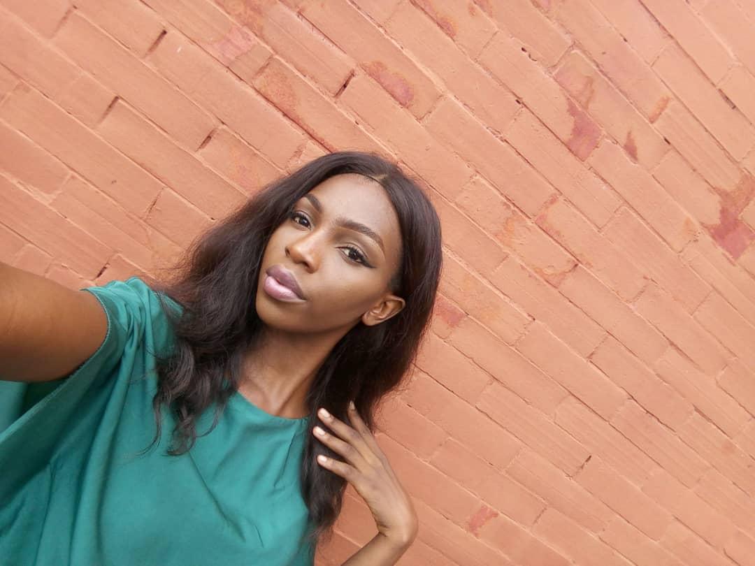Michelle_Erima's tweet photo. Just because @Kenney_Erima likes this look..

Hi Twitter. https://t.co/SN0psFjNew