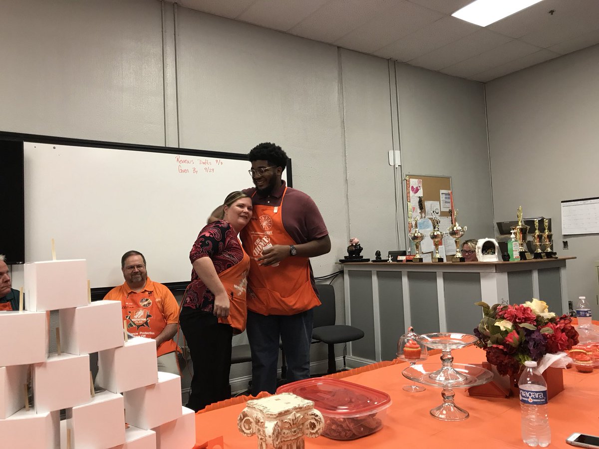 Joe receiving some well deserved recognition from a few dhs for helping all over the store! Thank you, Joe!!!