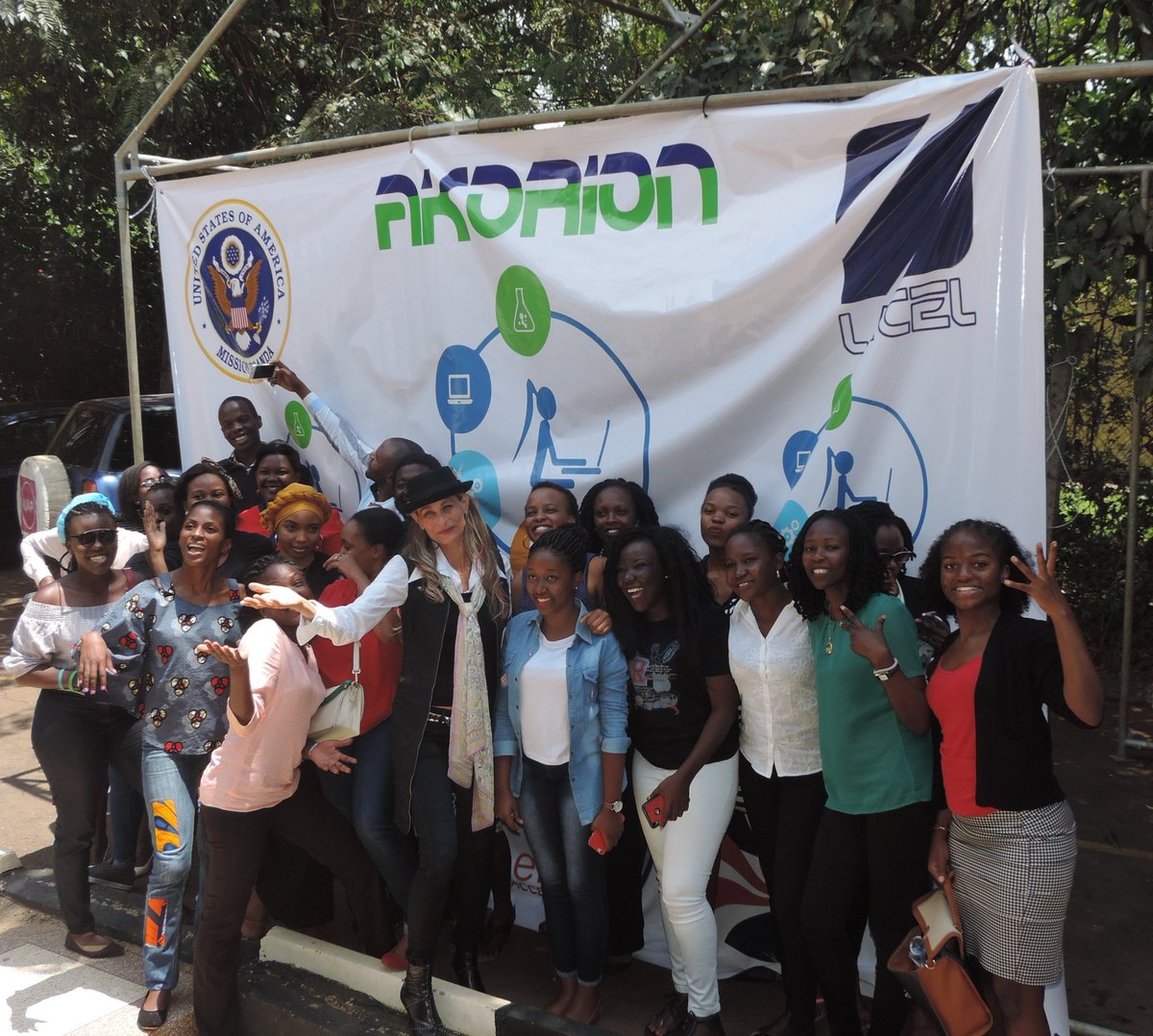 STEMUganda's tweet photo. It was an honour having @cheryledison Talk to us about how to monitor,  manage, grow  our businesses and especially how to relate with business people. Her ability to engage with crowds was so admirable. https://t.co/ObulASEU1U