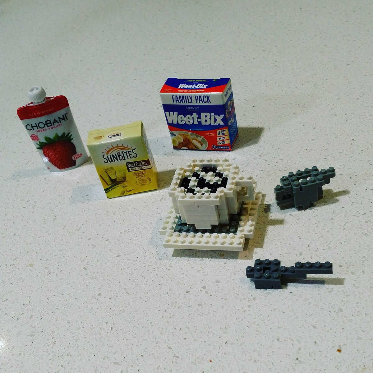 BlocksNBits's tweet photo. Always knew those @Coles mini collectables would be useful. Tea anyone?

#nanobuilder #nanobuilders #nanoblock #nanoblocks #nano #nanoblockcollector #nanoblockcollection #nanoblockseries #nanomodel #blocksnbits #teatime #tea #minifigures #minifigurines #colescollectables #coles https://t.co/dADXxzMOTa