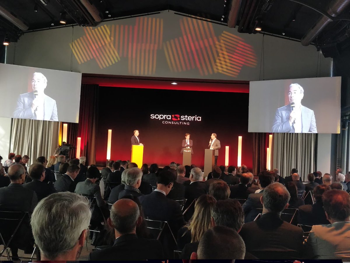 SopraSteria_fr's tweet photo. "Pour faire du #digital un levier de transformation, il faut aussi replacer le sujet dans le cadre d'une stratégie inspirante et diminuer l'anxiété quant à son impact sur l'évolution des métiers" Yves Le Gélard, Directeur Général Adjoint d'Engie https://t.co/eDEX91si8I
