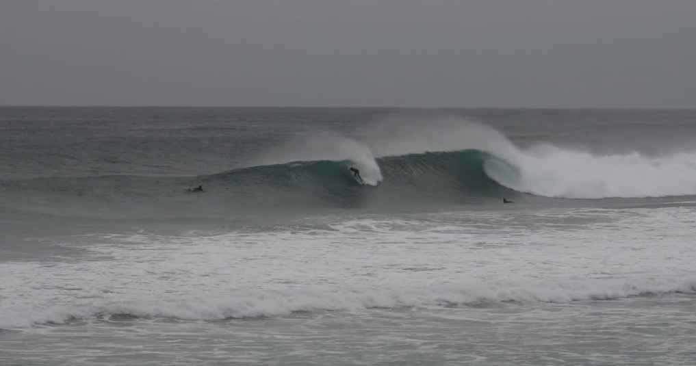 surfspain's tweet photo. Tifón 24 - Tanegashima @surf30 https://t.co/NDnhSCGEZs https://t.co/VaUD4POUCm