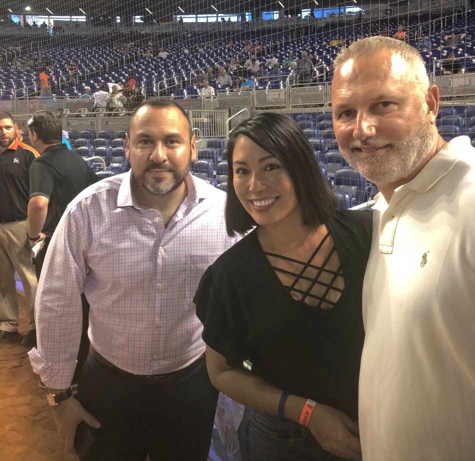 SuprRestoration's tweet photo. ⚾ LET'S GO MARLINS! ⚾
#SuperRestoration #Marlins #MiamiMarlins #MarlinsPark #MoldRemediation #MoldRemediationMiami #FireRestoration #FireRestorationMiami #WaterDamage #WaterDamageMiami #WaterLossMiami #PropertyManagementMiami #ConstructionMiami #InsuranceMiami #RepairsMiami https://t.co/x7DPWXGfp9