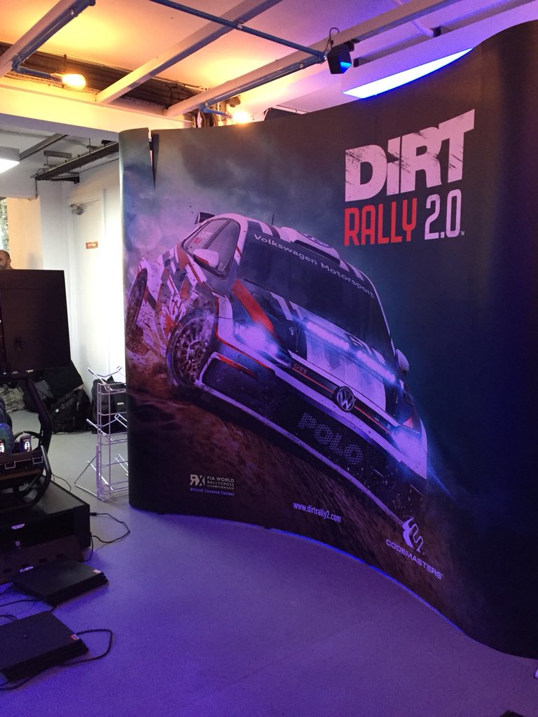 PLAION_FR's tweet photo. Suite à l'annonce de DiRT Rally 2.0, un événement presse se déroule actuellement à Londres 🇬🇧 au Red Bull Gaming Sphere ! (en compagnie de notre attachée presse @celbeb !) 

https://t.co/QRea5irFEA

📸Voici quelques photos ! https://t.co/ZfDRhQnJdN