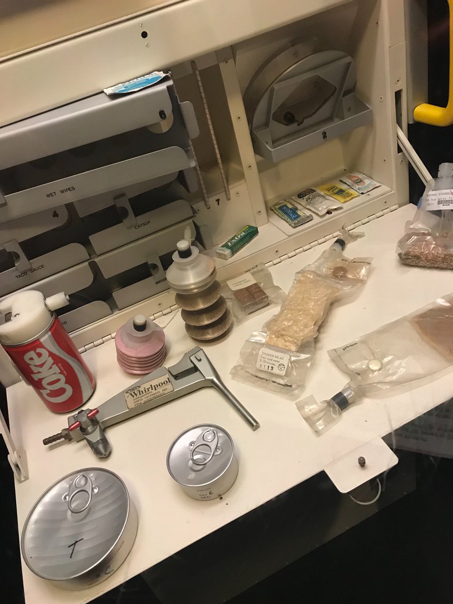 MissWalker1993's tweet photo. Dont fancy any of that food 😬 #URPrimary18 https://t.co/Xd7HLTnybn