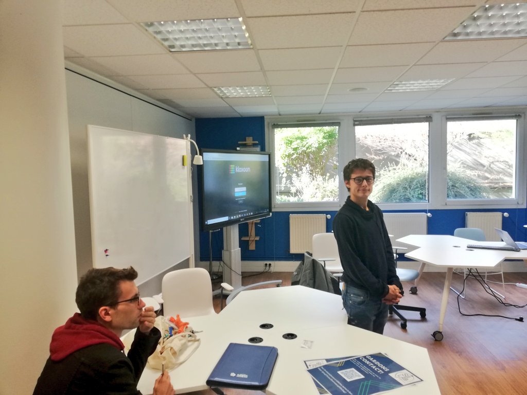 SIILABHDF's tweet photo. Hier au @SIILABHDF 2ème formation d'animateurs sur @KlaxoonFR #SGAR @prefet59 #DIRECTTE #urssaf #DRJSCS :) on a plein d'idées pour son évolution aussi dont sur des applications collaboratives en direct dans le meeting ;) @FutursPublics @mounir https://t.co/bmqaRx7rlS