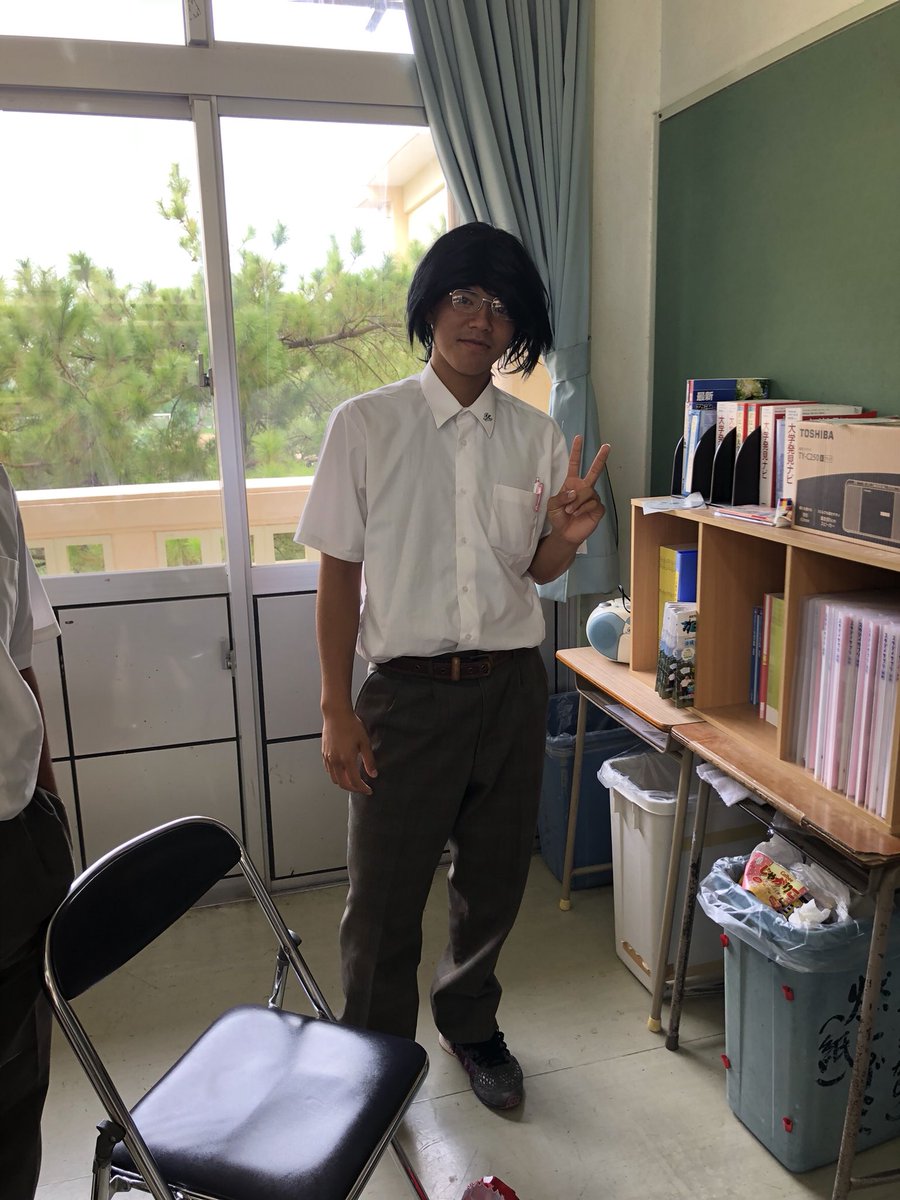 LxeZXmsbizukEbY's tweet photo. 似てると思う人リツイート https://t.co/FaZLvDzySK