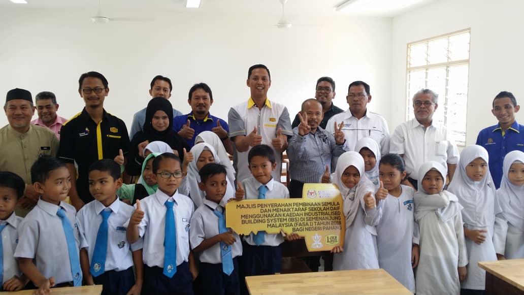 JKR Raub tweet media