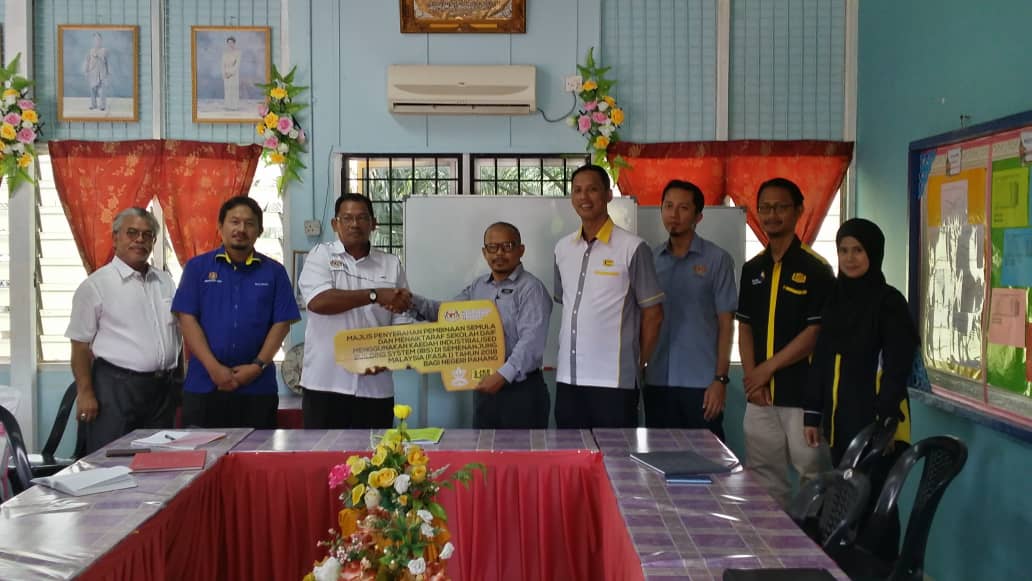 Majlis penyerahan Sekolah Daif Sk Tersang Raub.26.9.2018.
#JKRPAHANG