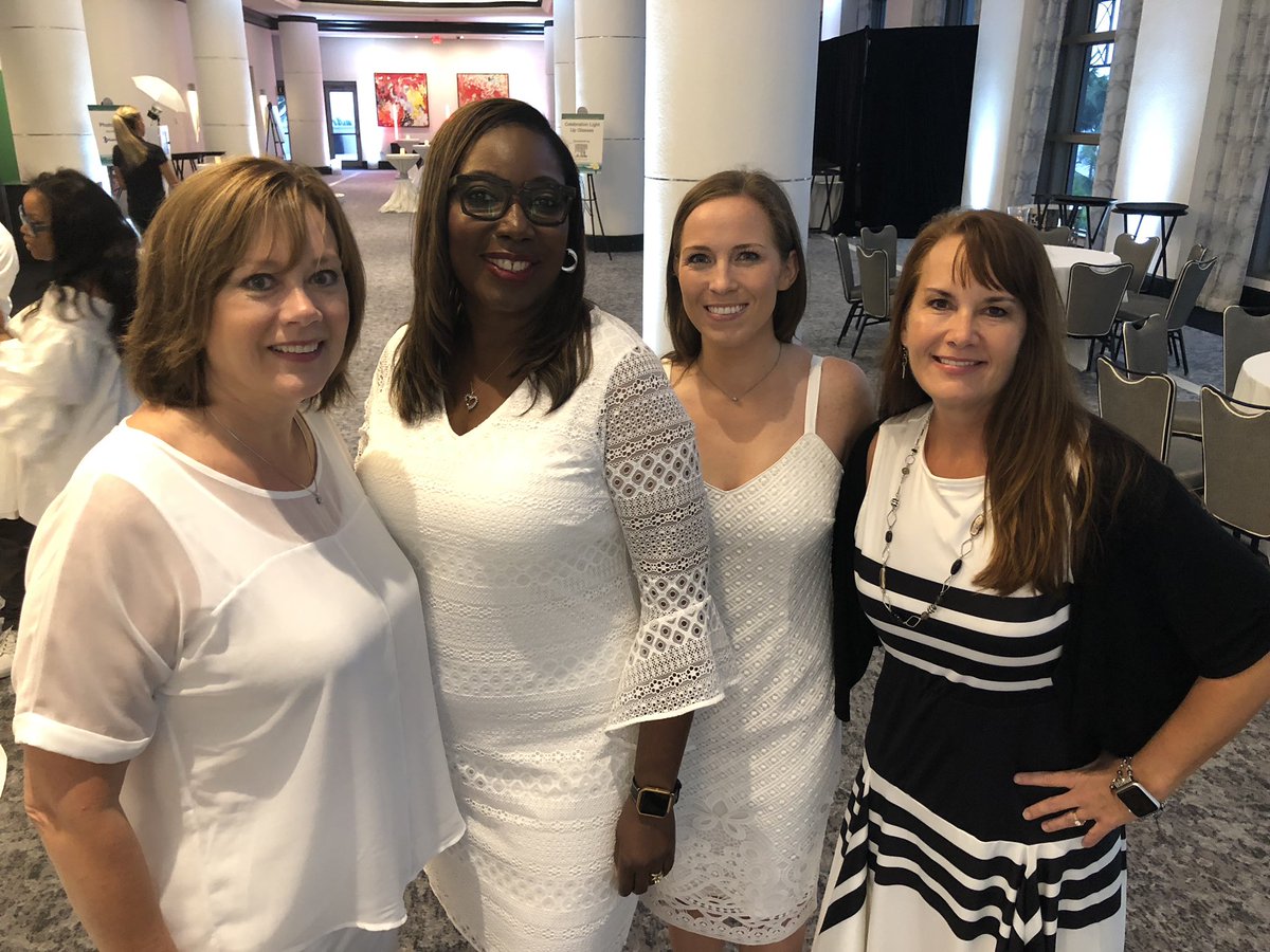 HIPAAqueen's tweet photo. @Wylecia @igadvisors @AHIMAResources The AHIMACon White Party Miami Beach was fun and fantastic!  My team with Dr Harris our amazing CEO! https://t.co/s0Usgq9KRi