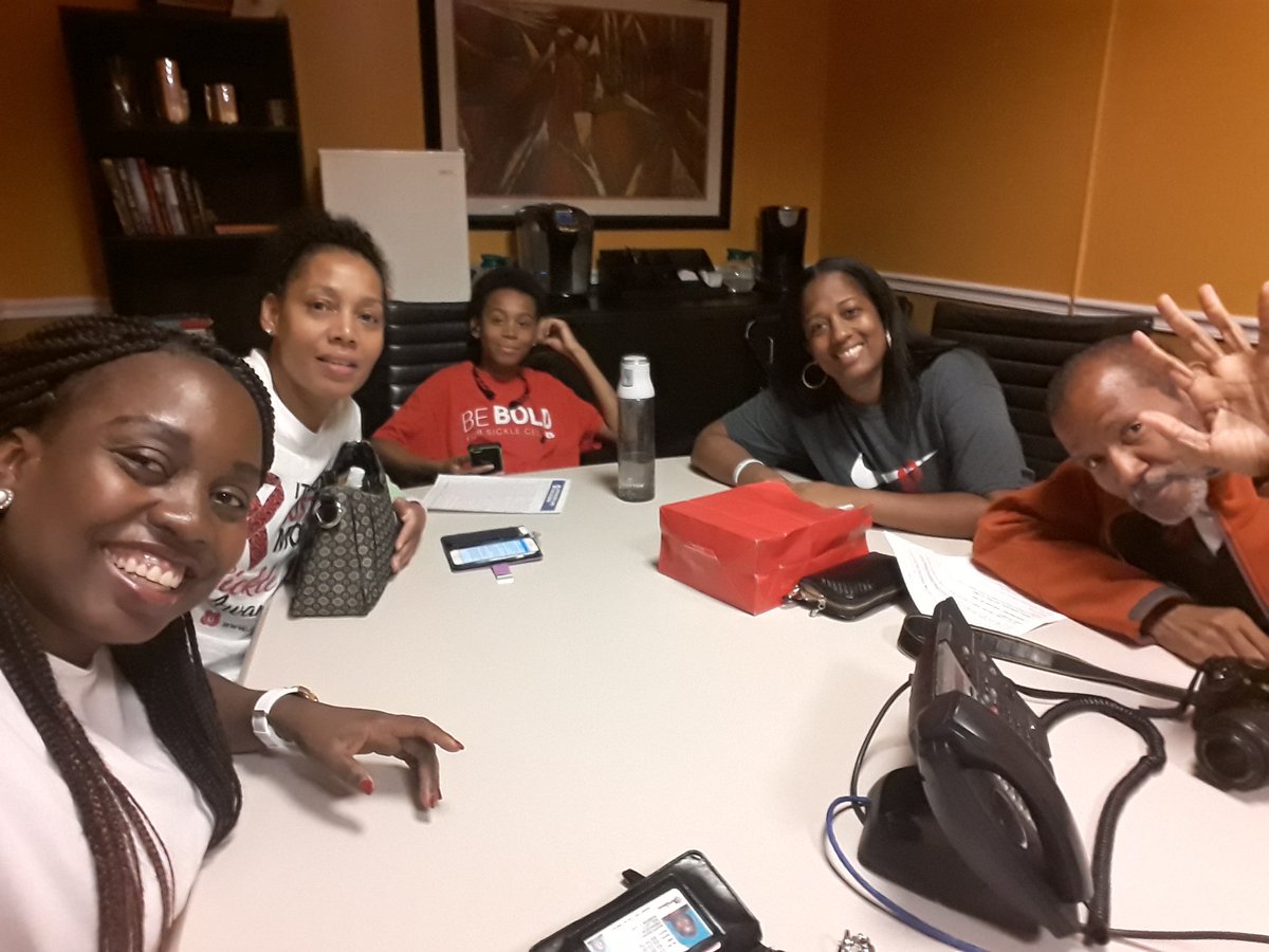 katchbeverly's tweet photo. Thank you @chatdaddy @WVON1690 for the opportunity to inform the public about #sicklecelldisease commemorating #SickleCellAwarenessMonth! Listen to @WVON1690 on radio or @iHeartRadio. @SCDAIllinois @SCDAAorg #SCDHopeWins #scdam2018 @nih_nhlbi https://t.co/jDN1xzzLJA