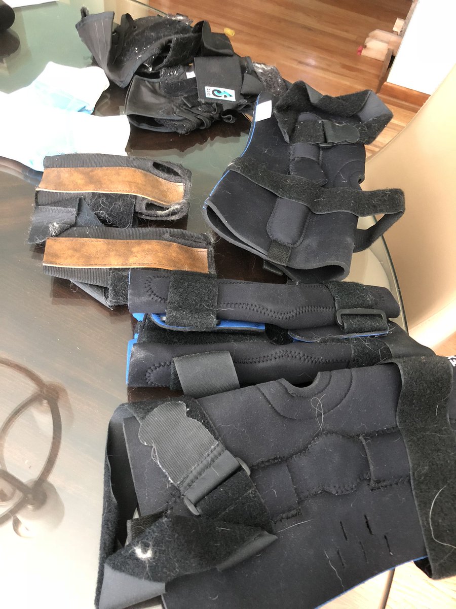 thefibrolady's tweet photo. Someone mentioned a "brace drive" to collect gently used braces from a local charity for reuse. I was able to donate all of these that I had been given by doctors over the years when I had fibromyalgia. I have no need for them now #fibrofree https://t.co/I4BbzefCNX