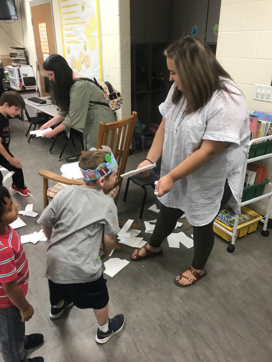fmteducare's tweet photo. 📖Ms. Jennifer/JCPL read THE THREE NINJA PIGS to the Middles & Littles🐷Everyone then bowed to show respect & broke a board w/a karate chop😃Ms. Jennifer gave everyone an origami ninja star❤️#WeLoveBooks #NinjasRule #PracticeMakesPerfect @CoreyPBNinja @dsantat @JCPublicLibrary https://t.co/ob2PKA5aVY