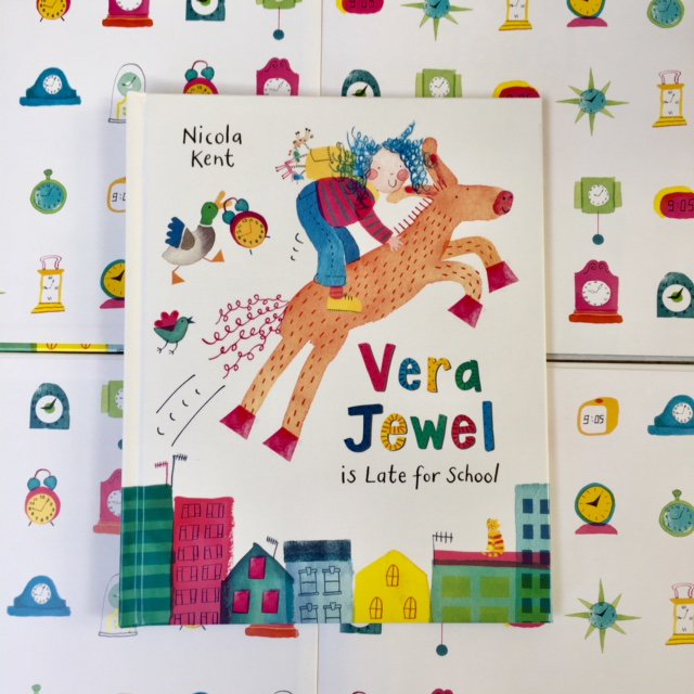 🚲🚀🦆GIVEAWAY!!! 🦆🚀🚲
To celebrate the new school year, I'm giving away a signed, hardback copy of Vera Jewel is Late for School. Name out of hat next Tuesday. To enter, just like, follow and retweet. 

#VeraJewelisLateforSchool #Giveaway <a href="/MacmillanKidsUK/">Macmillan Children's Books</a>