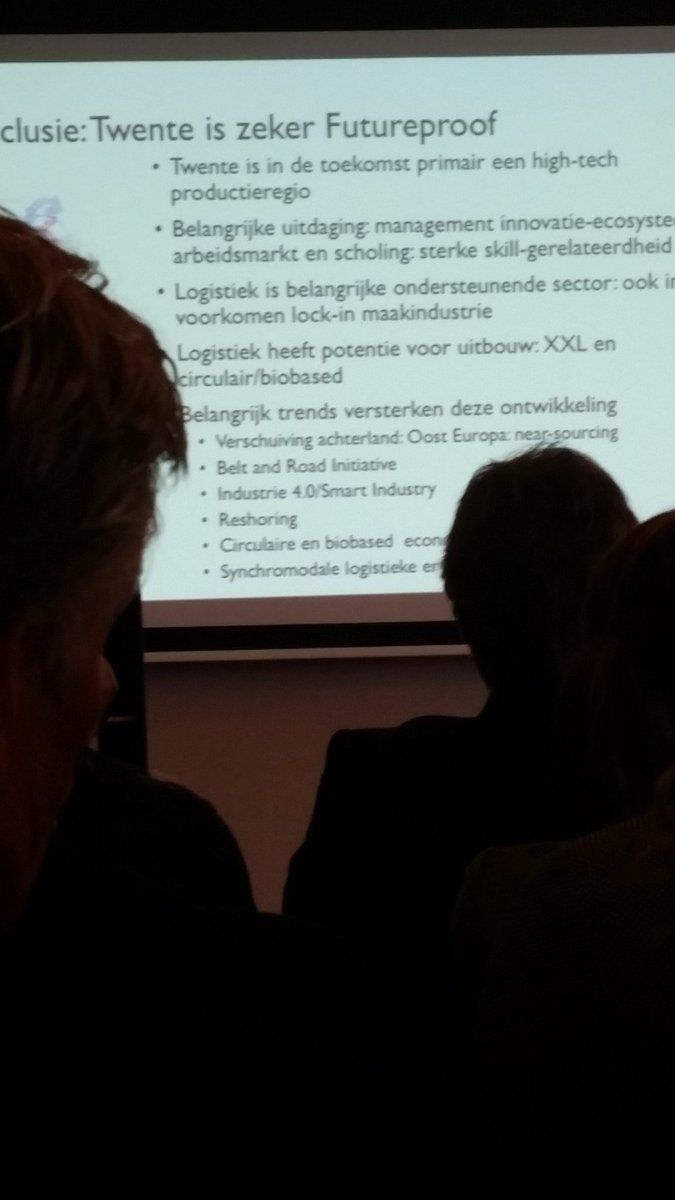 Mooie bijeenkomst van #ikt #iktcollege over futureproofheid van Twente. Nu nog de juiste mensen in Twente houden en laten komen.