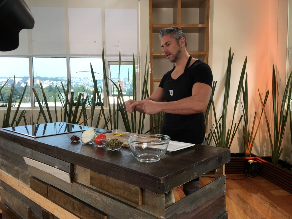 UPonteFit's tweet photo. ¿Ideas saludable para el desayuno? No te pierdas #UPonteFit #Recetas @ricardocrespoof 

7:30 por @UCanalOficial https://t.co/cWTycoIkDJ