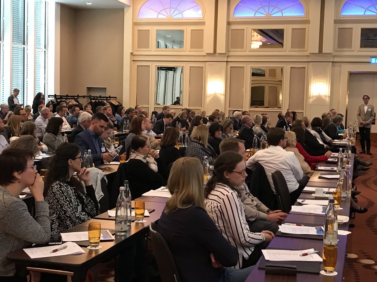 MichaelReiterPR's tweet photo. Stein #RZV #TagderTools #dgfm: #digitale #Prozesskette der #MDK-Prüffallbearbeitung - vom MDK-#Tool über Anbindung #KIS + #Archiv hin zur #Übertragung argumentationsstützender Unterlagen an den MDK - dank der RZV #eHealth-Plattform. https://t.co/aiIb3LaWYV