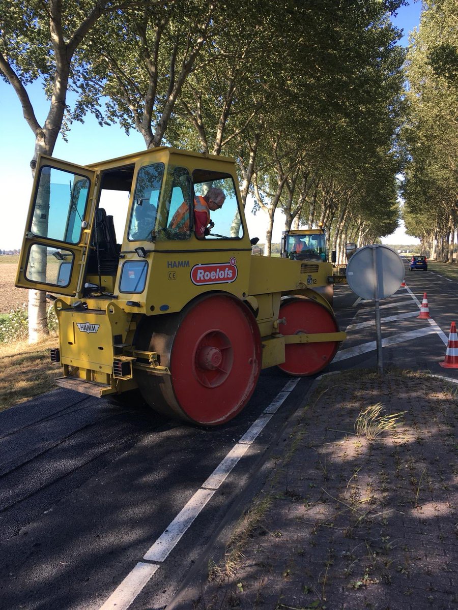 MaikelWelmers's tweet photo. #onderhoud #asfalt @ProvincieGR door @Roelofsgroep #weermooigelukt https://t.co/387KByW25i
