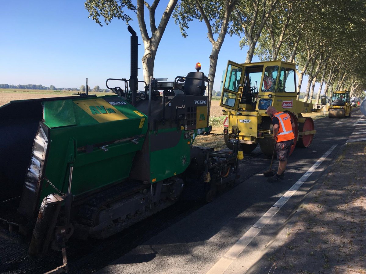 MaikelWelmers's tweet photo. #onderhoud #asfalt @ProvincieGR door @Roelofsgroep #weermooigelukt https://t.co/387KByW25i