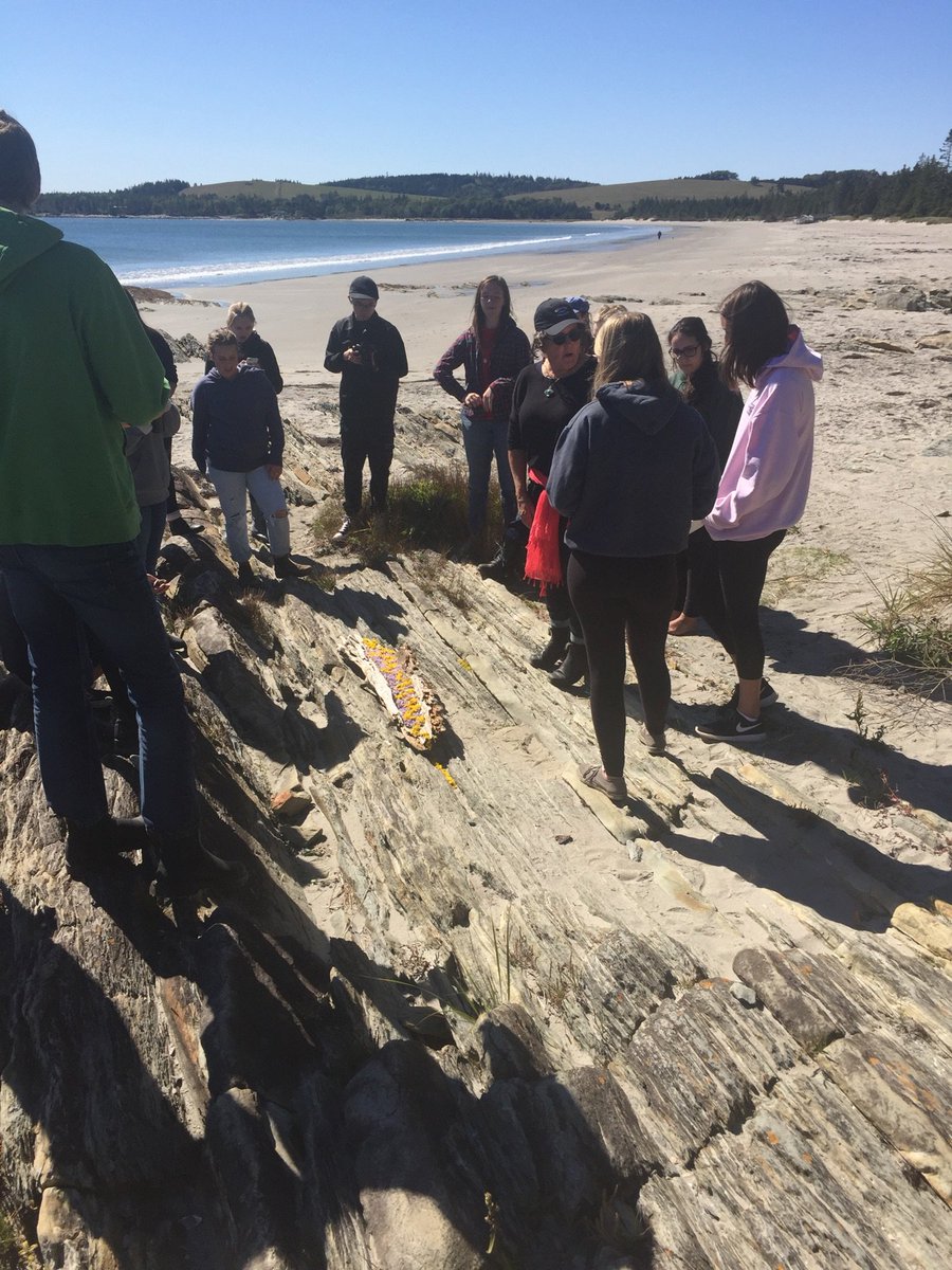 PVECPanthers's tweet photo. IB Art Students on a field trip to Rissers Beach Sept. 24. #PVECIB https://t.co/JXRUcMT0PG