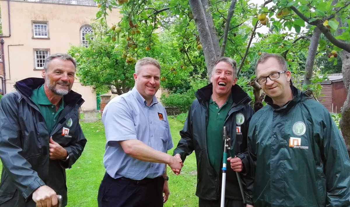 National Inclusion Week! Melhuish &amp; Saunders Ltd delighted to be working in partnership with Orchard Vale Trust <a href="/OrchardValeT/">Orchard Vale Trust</a> #NIW2018.  Our MD Darryl Mitchard seen here with the Community Gardening Team and their fab new uniforms!